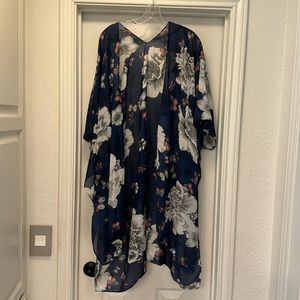 Kindred Braverly Navy Floral Kimono